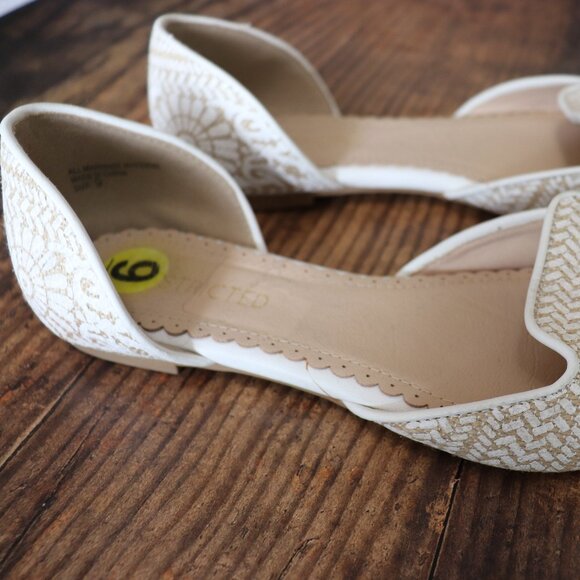 White Bohemian-style Flats - Picture 2 of 5